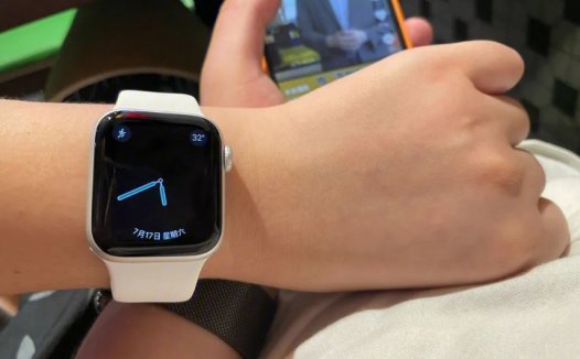 苹果手表 (Apple Watch) 的手表带如何更换